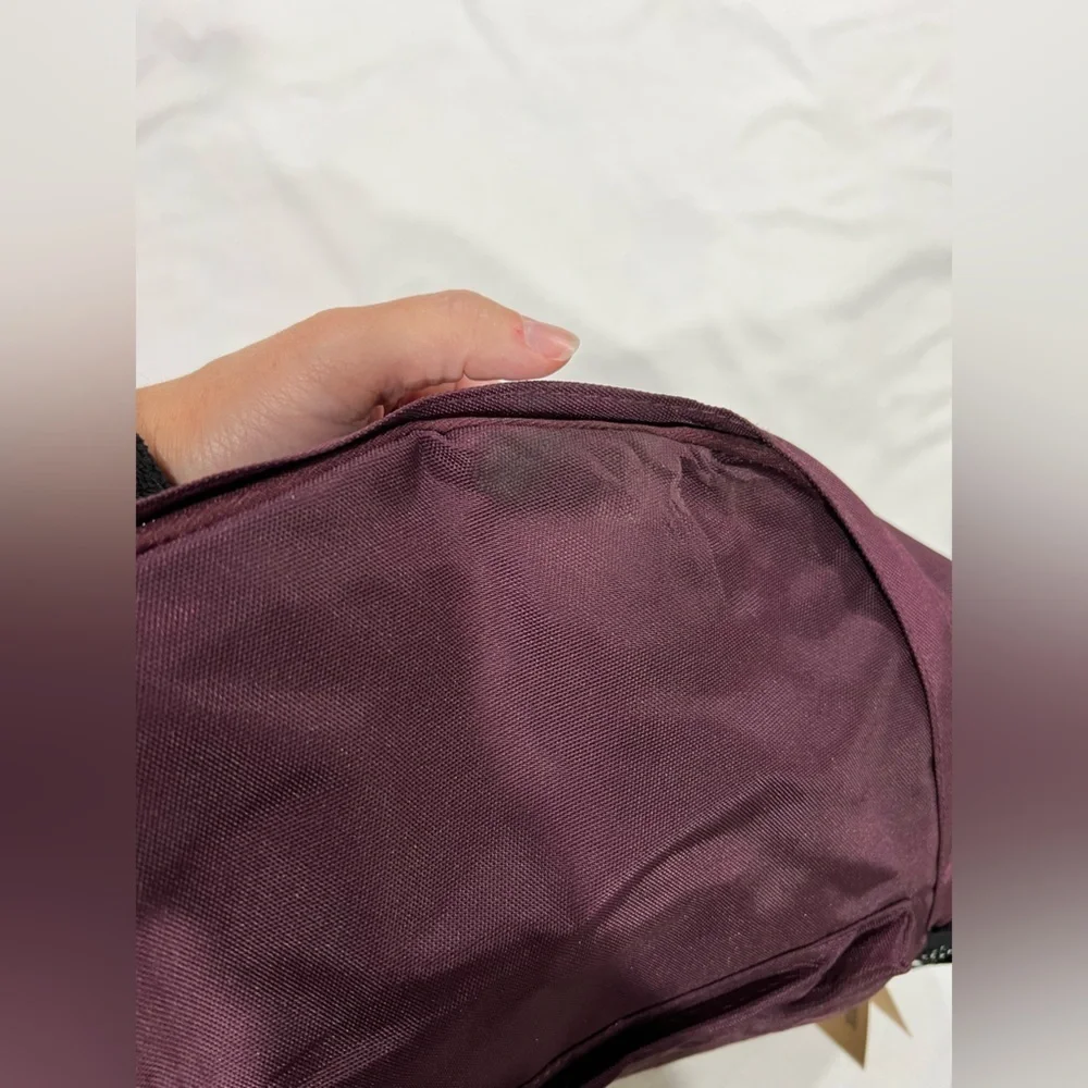 New NWT VS PINK Victoria Secret maroon classic backpack bag - Picture 7 of 7